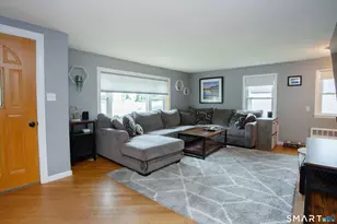 9-11 Winthrop St, Simsbury, CT 06081 - Photo 3