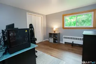 9-11 Winthrop St, Simsbury, CT 06081 - Photo 17