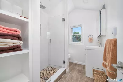 100 Bedford Avenue, East Hartford, CT 06118 - Photo 29