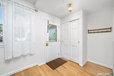 100 Bedford Avenue, East Hartford, CT 06118 - Photo 3