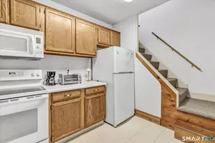 1596 Elm St, Stratford, CT 06615 - Photo 23