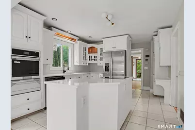 283 Derby Avenue, Orange, CT 06477 - Photo 19