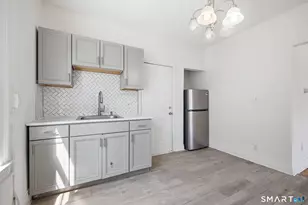 115 Baltimore St, Hartford, CT 06112 - Photo 5
