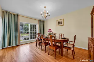 31 Bishop Rd, West Hartford, CT 06119 - Photo 9