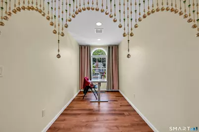 31 Bishop Road, West Hartford, CT 06119 - Photo 21