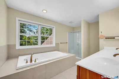 31 Bishop Road, West Hartford, CT 06119 - Photo 23