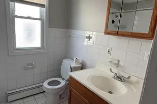 664 W Main St, New Britain, CT 06052 - Photo 15