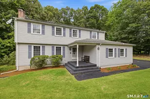 32 Pioneer Dr, Windsor, CT 06095 - Photo 5