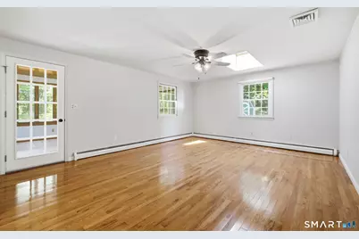 32 Pioneer Drive, Windsor, CT 06095 - Photo 11