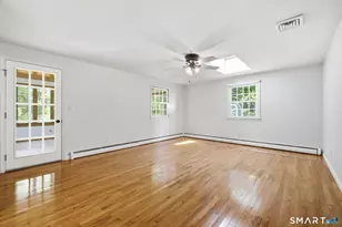32 Pioneer Dr, Windsor, CT 06095 - Photo 11