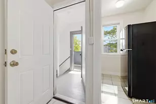 232 Enfield St, Hartford, CT 06112 - Photo 15