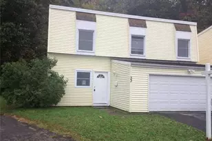 33 Inverness Ln, Middletown, CT 06457 - Photo 1