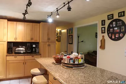 308 Abbe Road, Enfield, CT 06082 - Photo 15