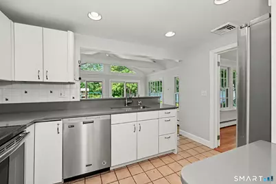 349 Ponus Ridge, New Canaan, CT 06840 - Photo 3
