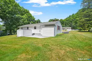 23 Donat Dr, Wallingford, CT 06492 - Photo 5