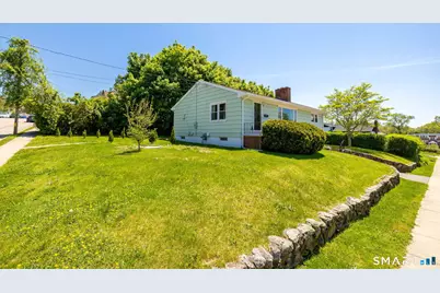 2 Charles Street, New London, CT 06320 - Photo 3