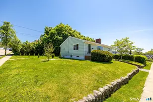 2 Charles St, New London, CT 06320 - Photo 3