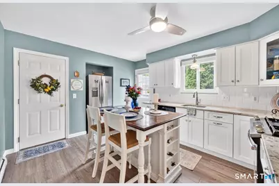 23 Brentwood Court, Middletown, CT 06457 - Photo 9