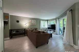 675 Townsend Ave, New Haven, CT 06512 - Photo 3