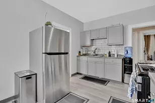 41-43 Hebron St, Hartford, CT 06112 - Photo 11