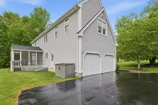 41 Winterberry Dr, Colchester, CT 06415 - Photo 3