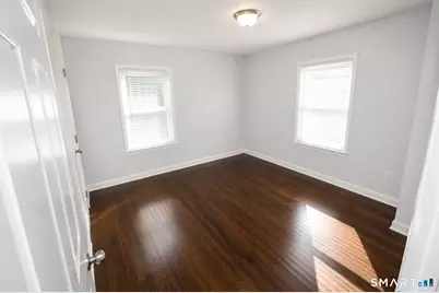 180 Dupont Place, Bridgeport, CT 06611 - Photo 7