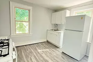 93 Tremont St, New Britain, CT 06051 - Photo 3