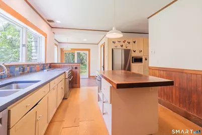 95 Beecher Road, Woodbridge, CT 06525 - Photo 9