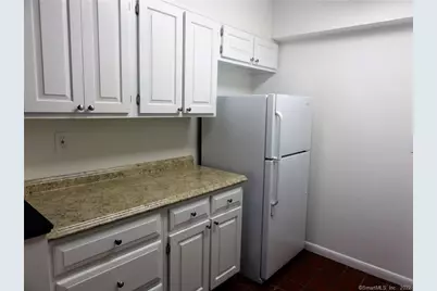 500 Newfield Avenue #1E, Stamford, CT 06905 - Photo 5