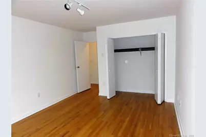 500 Newfield Avenue #1E, Stamford, CT 06905 - Photo 9