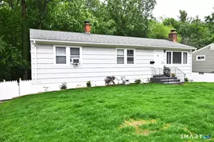 170 Sequoia Rd, Bridgeport, CT 06606 - Photo 17
