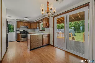 15 Pitcher St, Norwich, CT 06360 - Photo 9