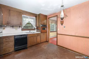 10 Horseshoe Dr, East Granby, CT 06026 - Photo 15