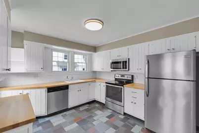 1070 Enfield Street, Enfield, CT 06082 - Photo 3