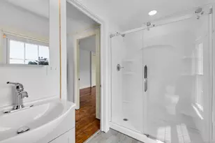 1070 Enfield St, Enfield, CT 06082 - Photo 29