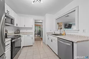 75 Redwood Dr, East Haven, CT 06513 - Photo 5
