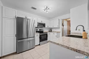 75 Redwood Dr, East Haven, CT 06513 - Photo 7