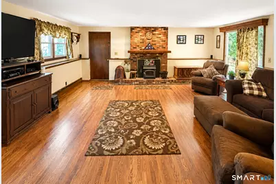 9 Garry Drive, East Haven, CT 06513 - Photo 9