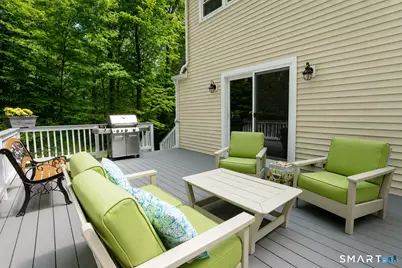 26 Rushleigh Road, West Hartford, CT 06117 - Photo 35