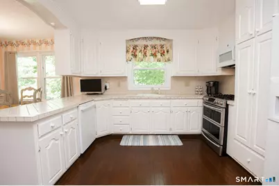 26 Rushleigh Road, West Hartford, CT 06117 - Photo 11