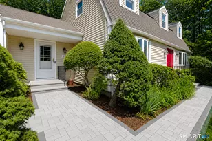 26 Rushleigh Rd, West Hartford, CT 06117 - Photo 3