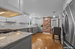 5 Watch Hill Ln, Simsbury, CT 06092 - Photo 11