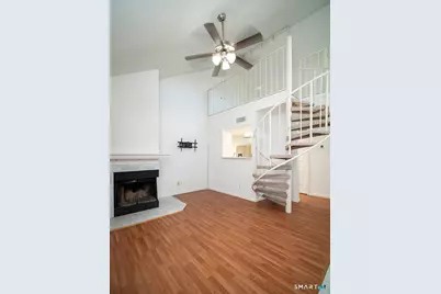 13 Carriage Crossing Lane #13, Middletown, CT 06457 - Photo 3