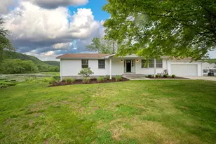 6 Warren Rd, Woodbridge, CT 06525 - Photo 3