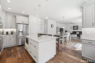 33 S Crossing Way, Bethel, CT 06801 - Photo 7