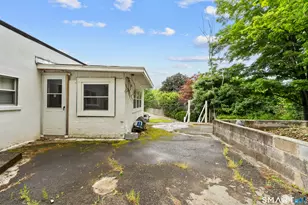 399 Hawthorne Ave, Derby, CT 06418 - Photo 3