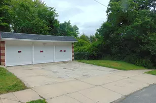 160 Edson Ave, Waterbury, CT 06705 - Photo 7
