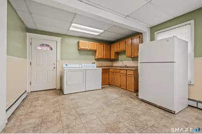 160 Edson Avenue, Waterbury, CT 06705 - Photo 7