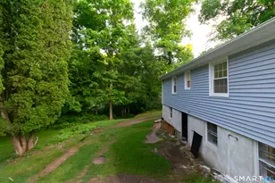 23 Great Neck Rd, Trumbull, CT 06611 - Photo 29
