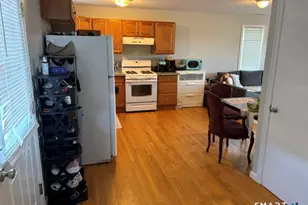 33 Beal St, Stamford, CT 06902 - Photo 5